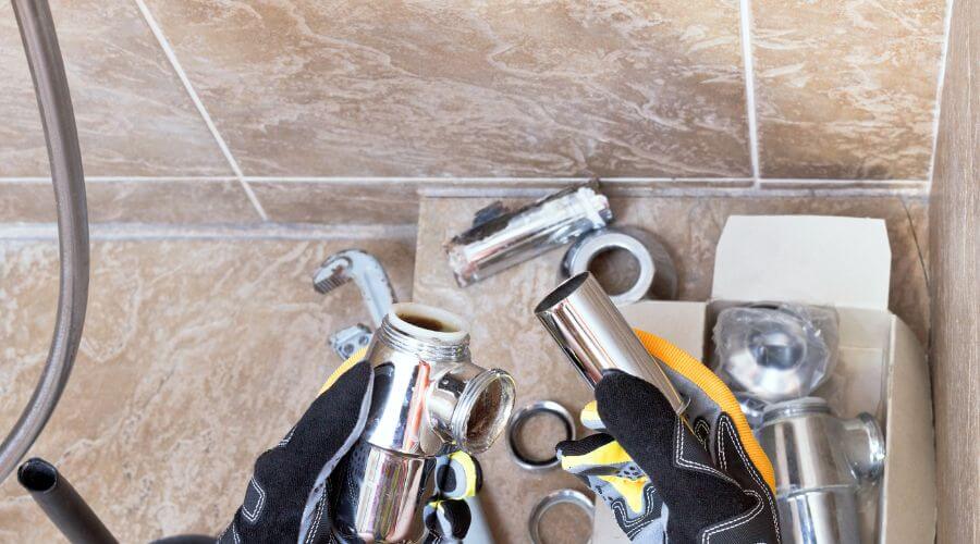 Professional gutter cleaning in Bridgewater, VA
